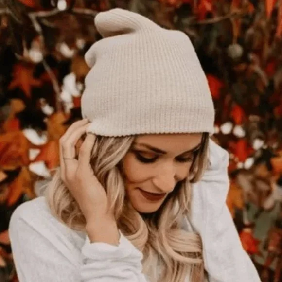 Oatmeal Low Gauge Ribbed Knit Slouchy Beanie - Picture 2 of 7